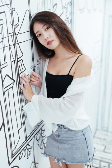 亚洲av久播在线播放青青尤物